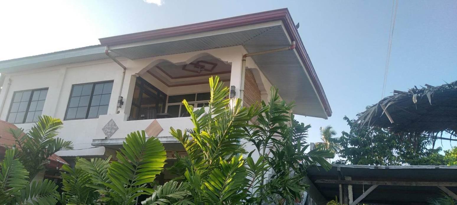 Zia Homestay Burgos  외부 사진