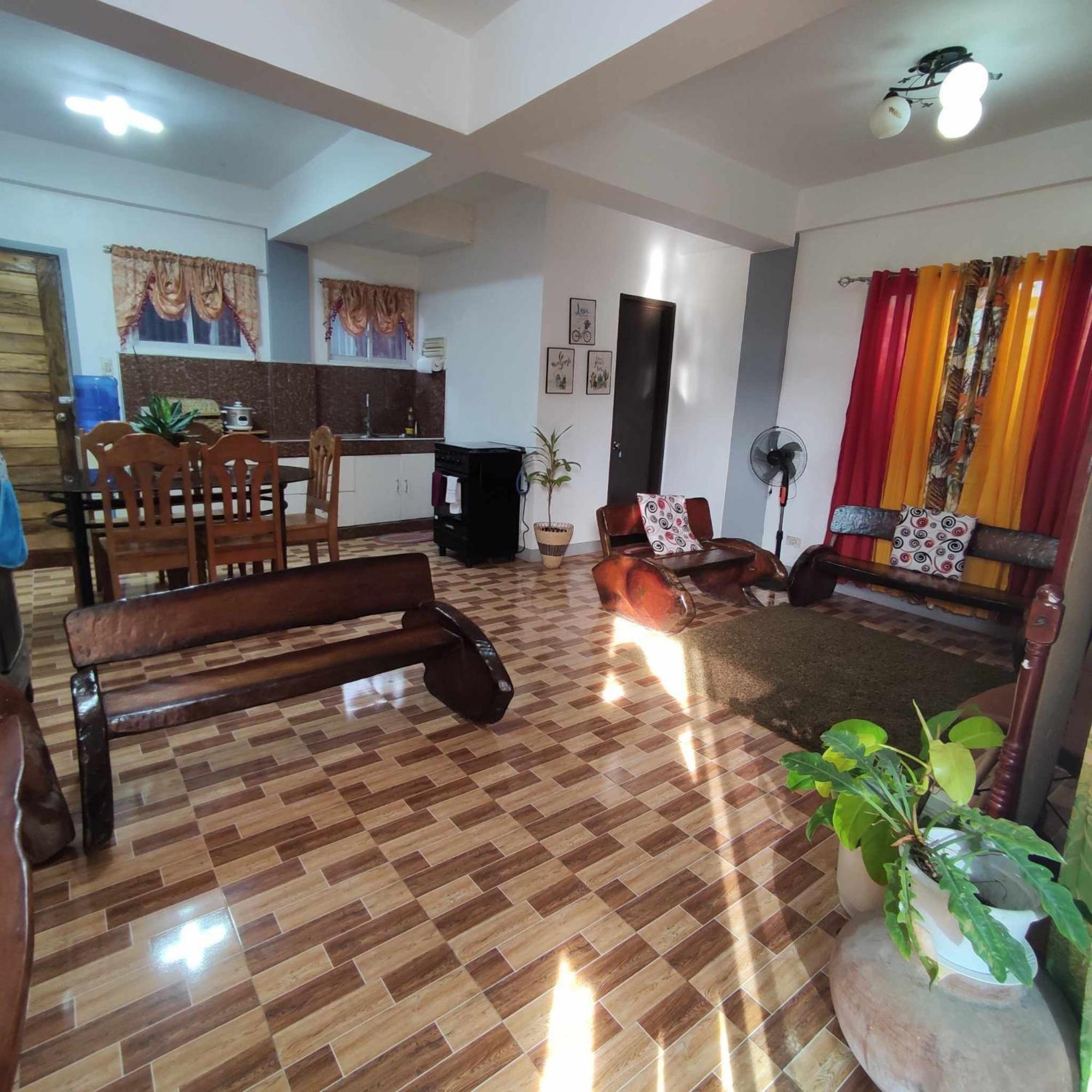 Zia Homestay Burgos  외부 사진